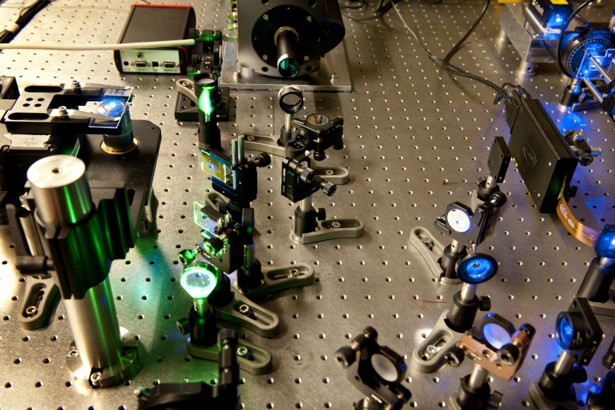 Photonics laboratory (lasers) 