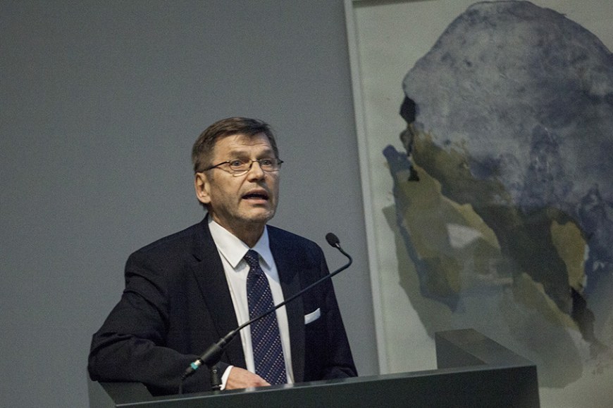 Professori Markku Mäki