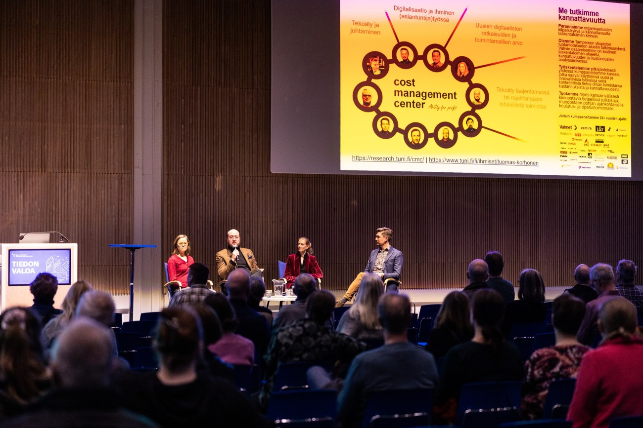 Kestävän digitaalisen arjen työkalut puhuttivat Duetto-salissa.