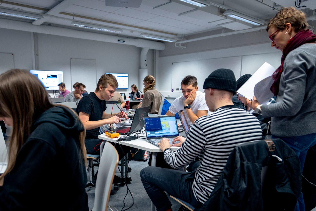 Microelectronics / Students in Hervanta Campus