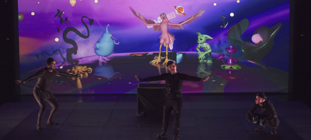 Kuvakaappaus Avatar, kyborg ja virtuaalinen esitys