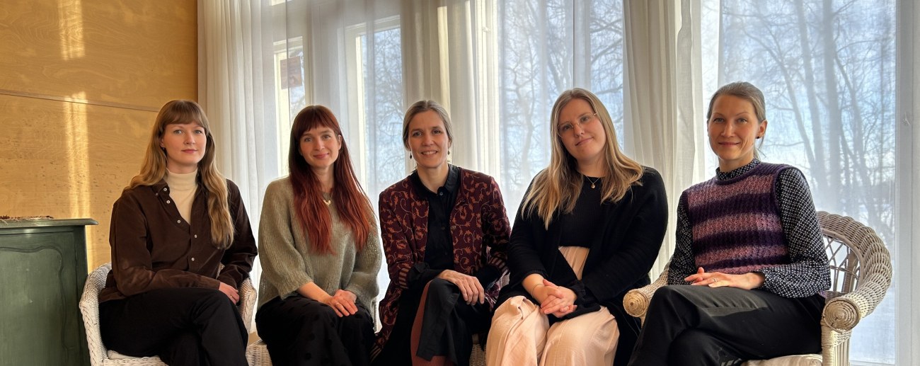 Forherin perustajajäsenet residenssissä Naisasialiitto Unionin Villa Salinissa helmikuussa 2026.