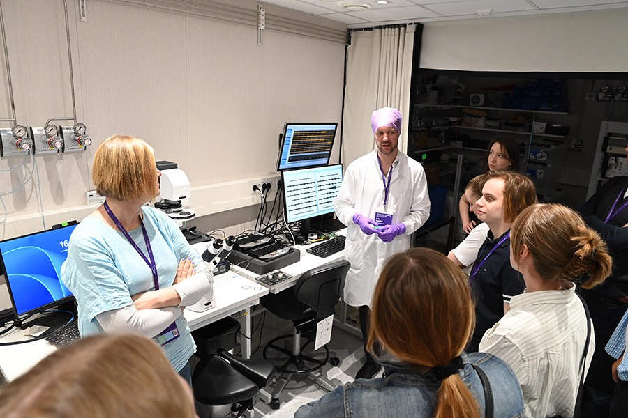 A group of people in a laboratory.