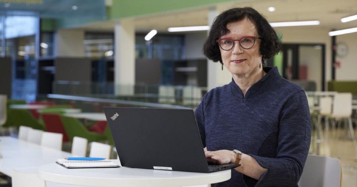 Professori Marja Jylh Sai Tietokirjailijapalkinnon Tampereen Professori Marja Jylh Sai Tietokirjailijapalkinnon Tampereen